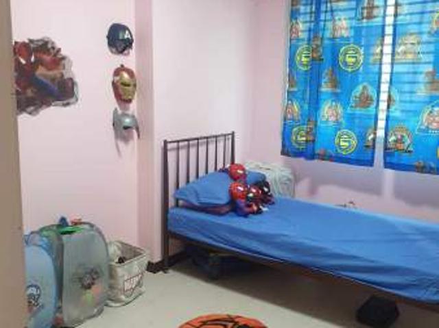Room For Rent Hougang