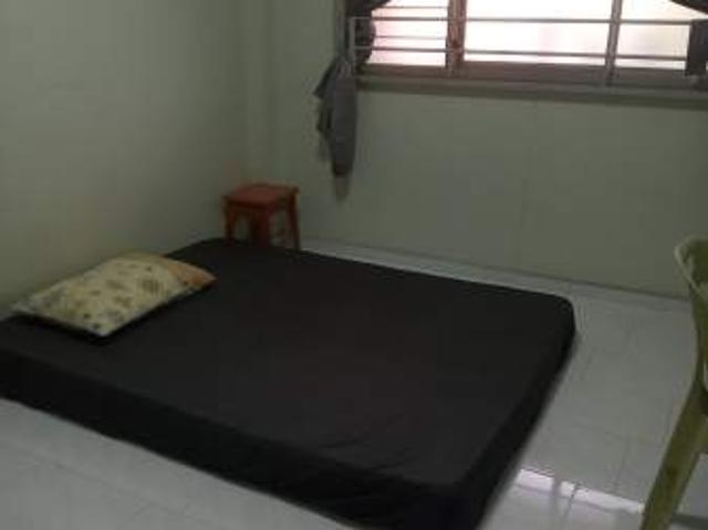 Room For Rent Hougang