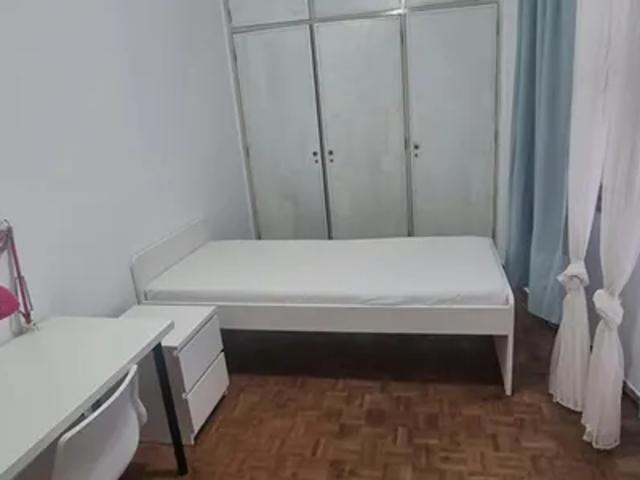 Room for rent in Odivelas, Lisbon region