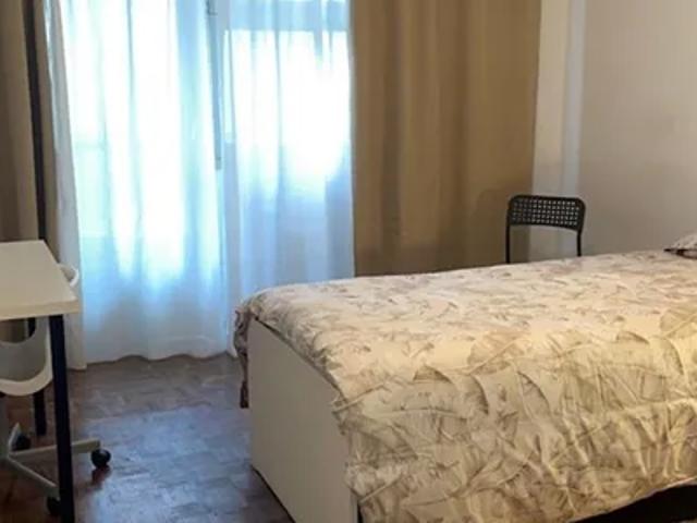 Room for rent in Odivelas, Lisbon region
