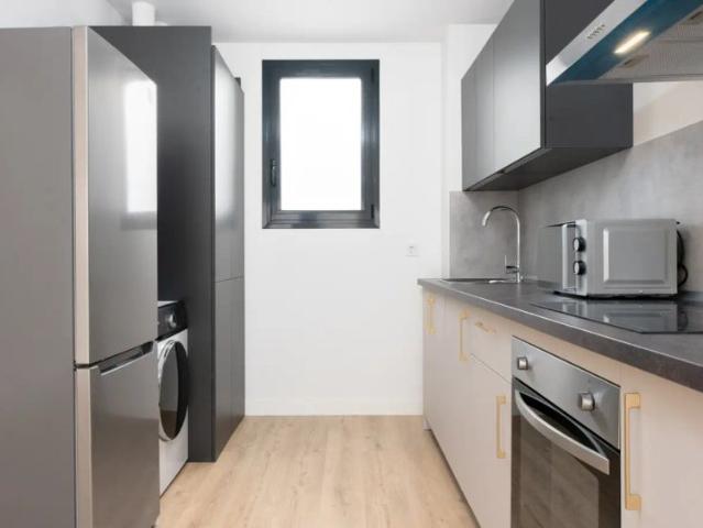 Room for rent in a 3 bedroom co living in Málaga