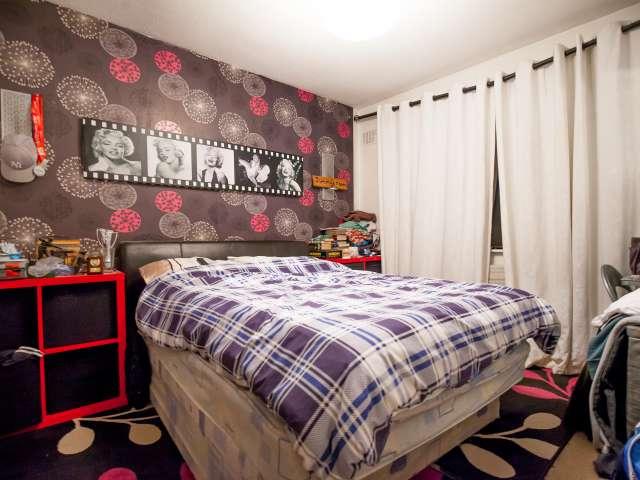 Room for rent in a 3 bedroom house in Oldbawn, Dublin