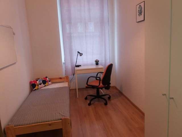 Room for rent in a residence in Old Polesie, Lodz