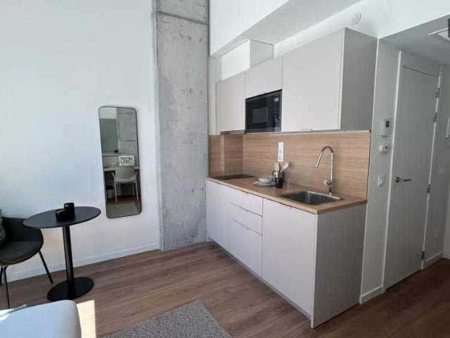 Room for rent in a residence in Barcelona
