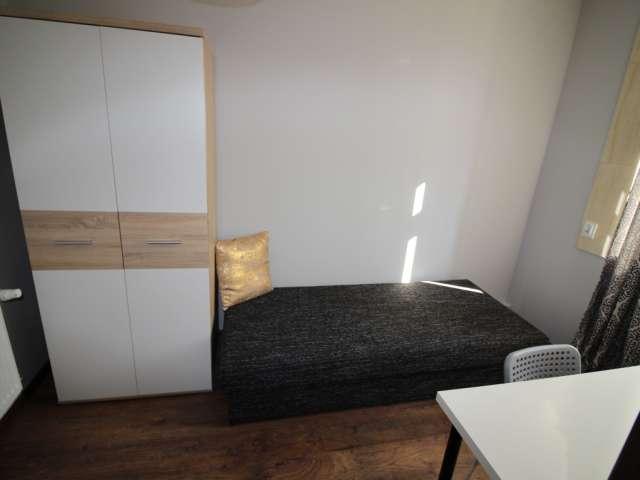 Room for rent in a residence in Poznan