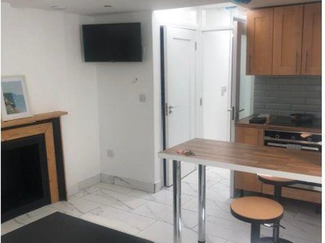 Room for rent in an apartment in North Wall, Dublin