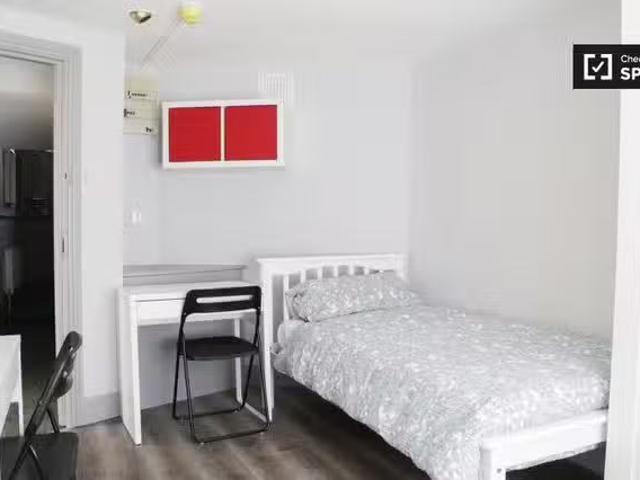 Room for rent in Cabra East, Dublin