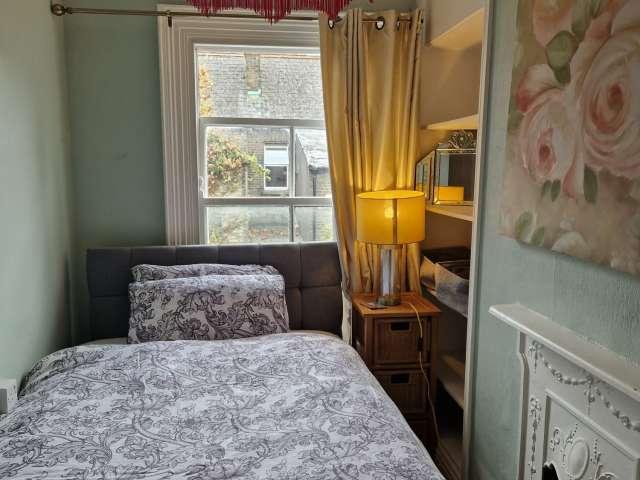 Room for rent in charming 5 bedroom house, Drumcondra Dublin