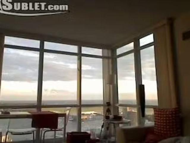 Room for rent in Financial District