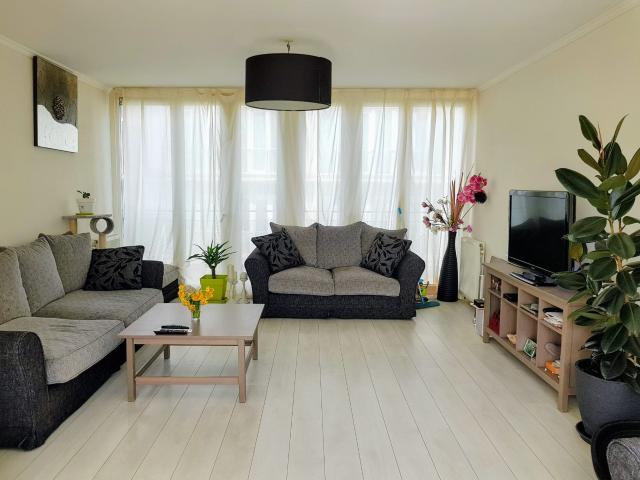Room for Rent in Home by the Water