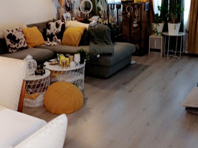 Room for rent in shared apartment