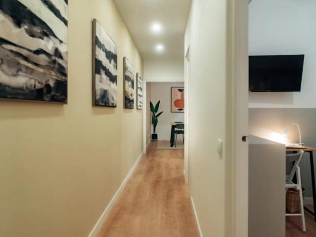 Room for rent in shared apartment in Barcelona