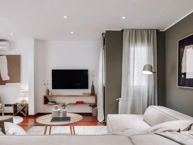 Room for rent in shared apartment in Barcelona
