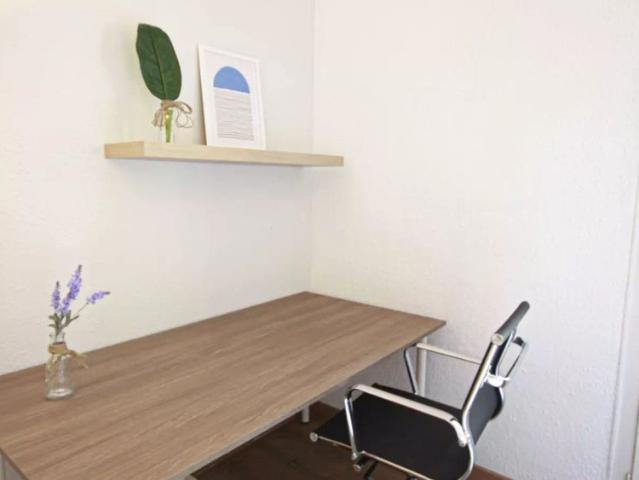 Room for rent in shared apartment in Barcelona