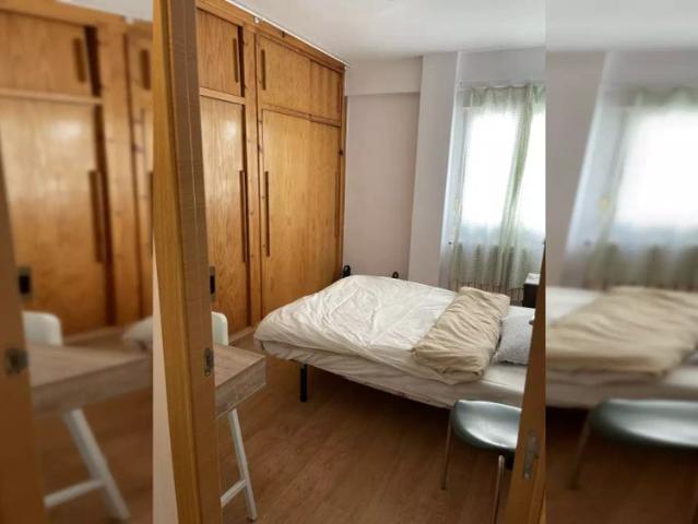 Room for rent in shared apartment in Pamplona
