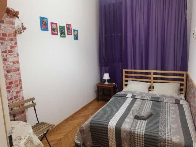 Room for rent in 12 bedroom apartment in Piasek, Krakow