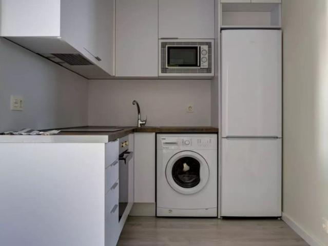 Room for rent in 2 bedroom apartment in Zaragoza
