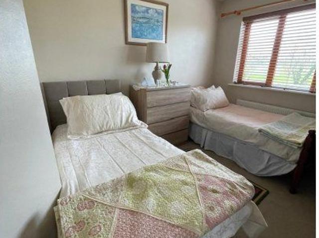 Room for rent in 3 bedroom apartment, Dublin