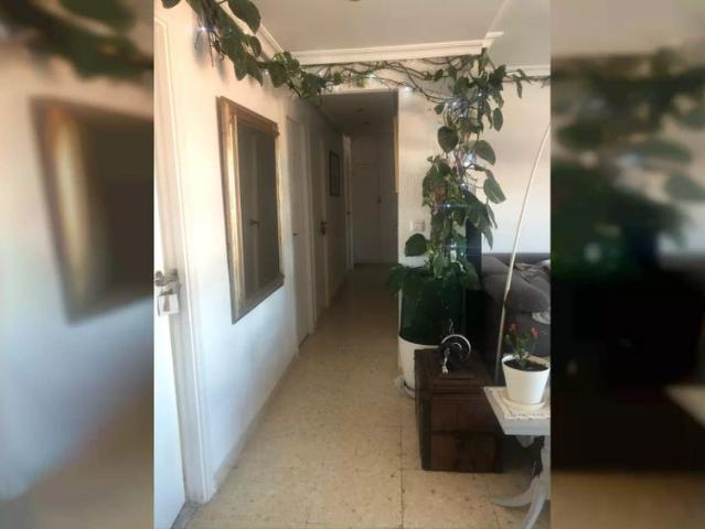 Room for rent in 3 bedroom apartment for rent in Alicante