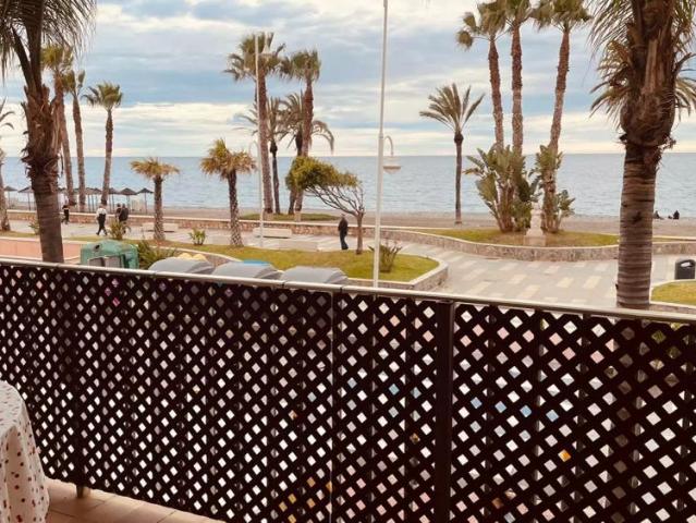 Room for rent in 3 bedroom apartment in Almuñécar, Granada
