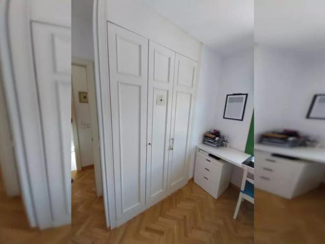 Room for rent in 3 bedroom apartment in Boadilla Del Monte