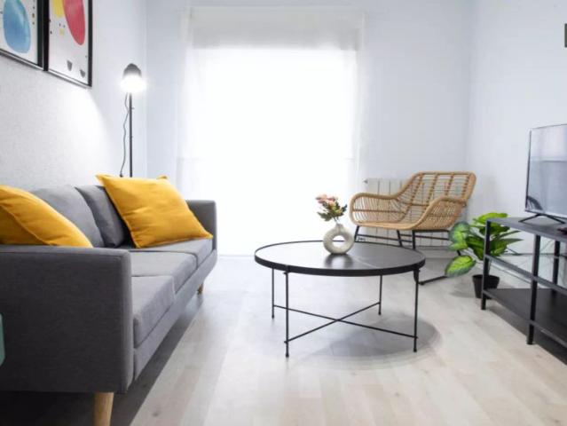 Room for rent in 3 bedroom apartment in Fuenlabrada
