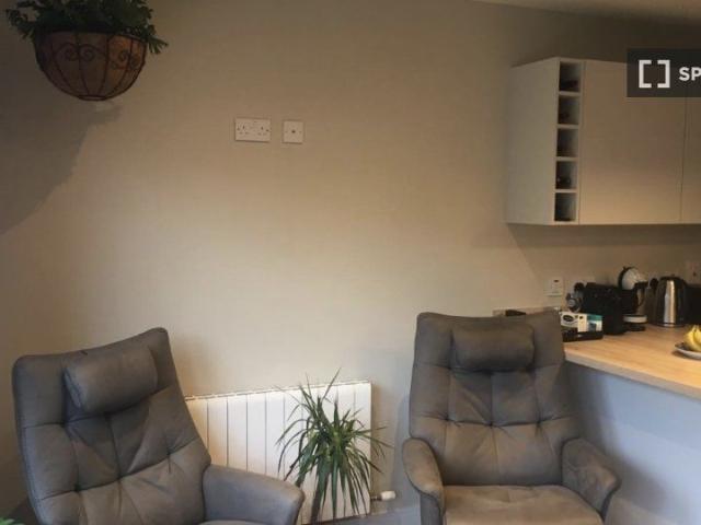 Room for rent in 3 bedroom house in Donabate.Single Occupan