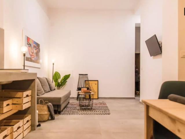 Room for rent in 4 bedroom apartment in Camins al Grau