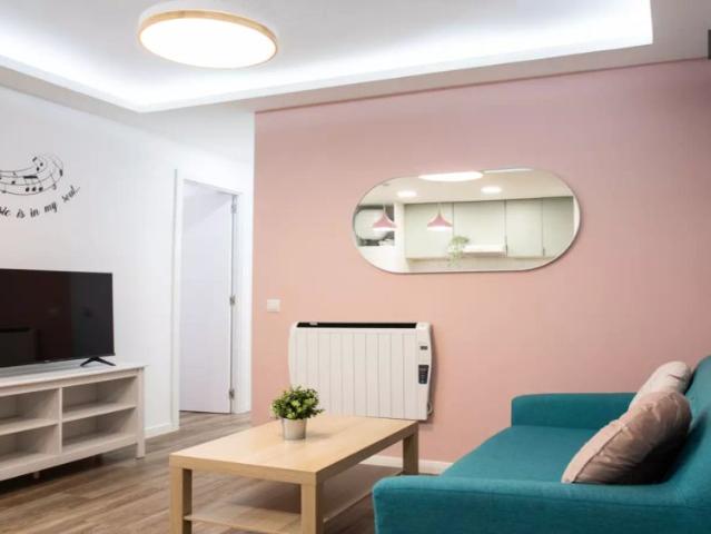 Room for rent in 4 bedroom apartment in Getafe