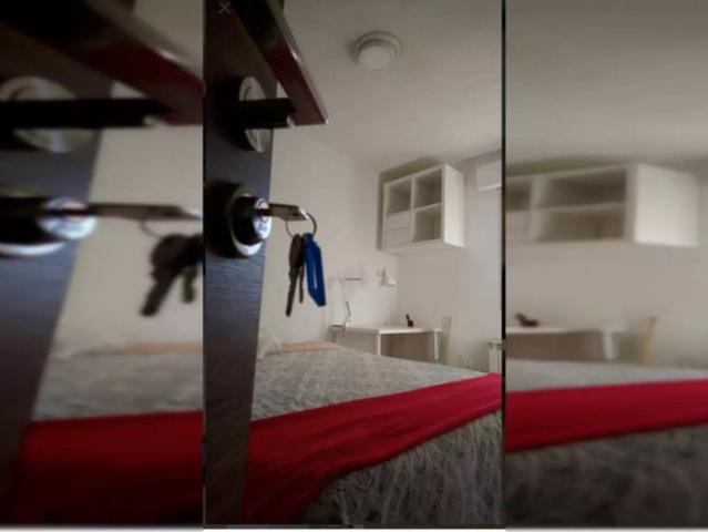 Room for rent in 4 bedroom apartment in Opañel, Madrid