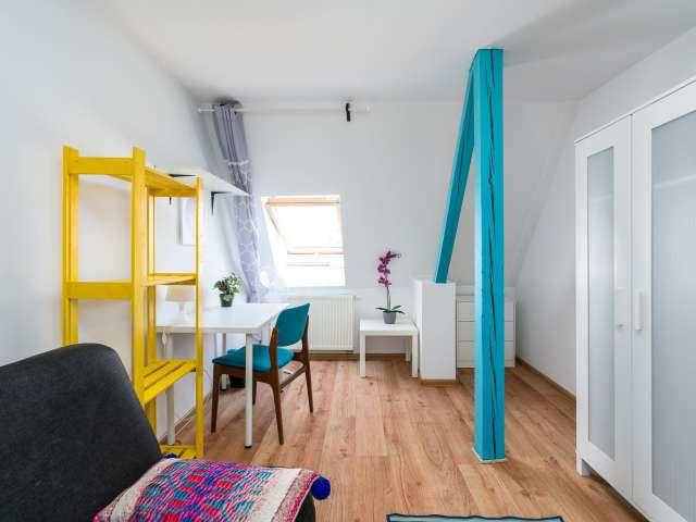 Room for rent in 4 bedroom apartment in Wilda, Poznań