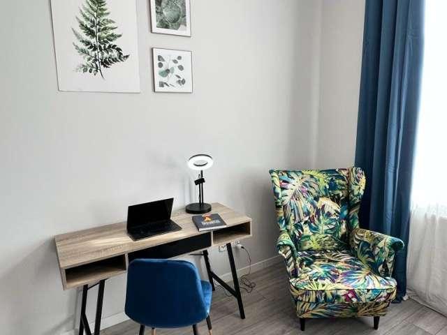 Room for rent in 4 bedroom apartment in Wilda, Poznań