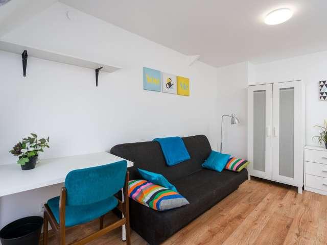 Room for rent in 4 bedroom apartment in Wilda, Poznań