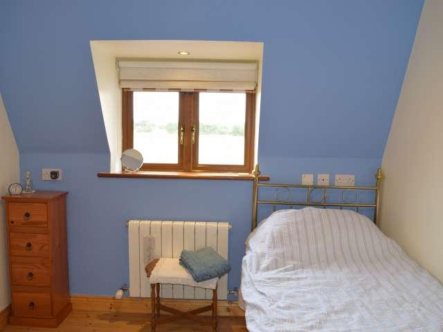 Room for rent in 5 bedroom apartment in Portmarnock, Dublin