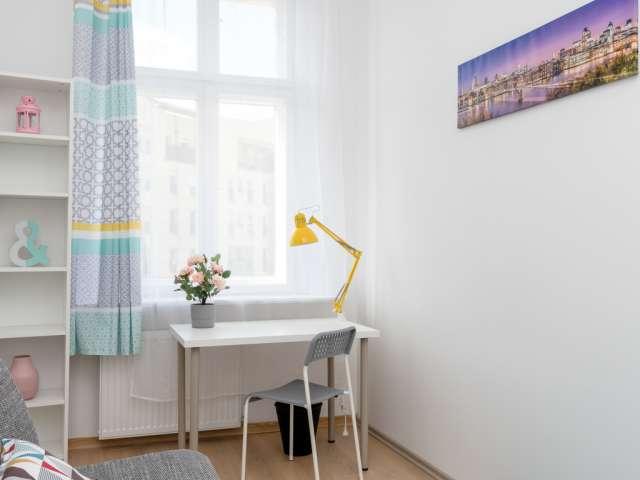 Room for rent in 5 bedroom apartment in Wilda, Poznań