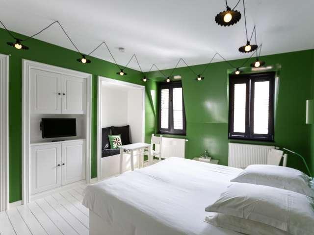 Room for rent in 5 bedroom house, Sablon, Brussels