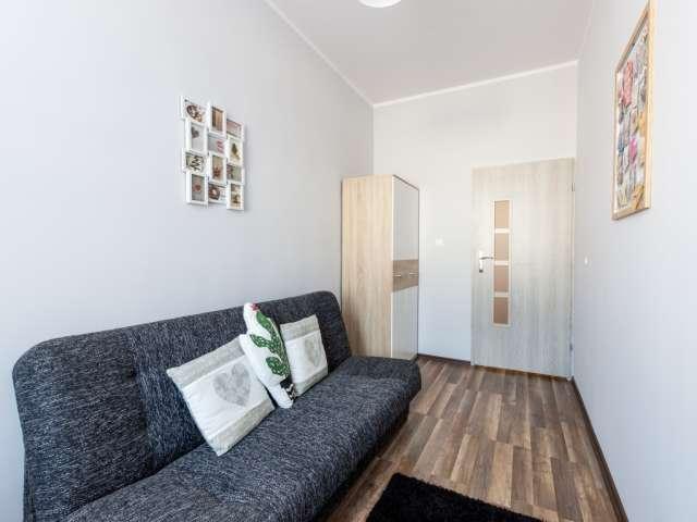 Room for rent in 6 bedroom apartment in Jeżyce, Poznan