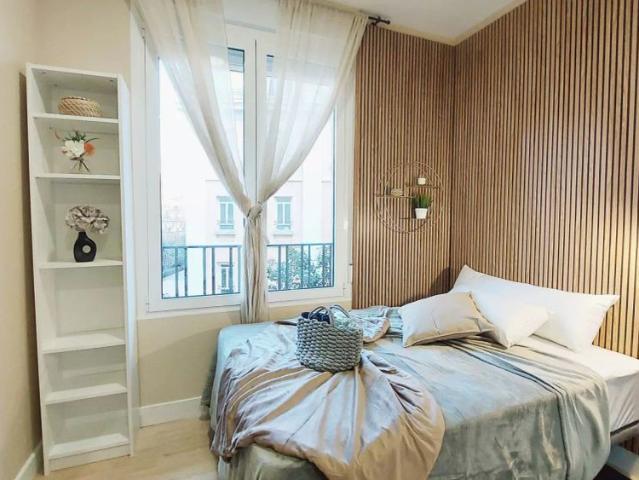 Room for rent in 7 bedroom apartment in Salamanca