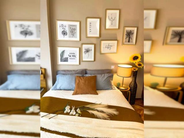 Room for rent in 7 bedroom apartment in Tetuán, Madrid