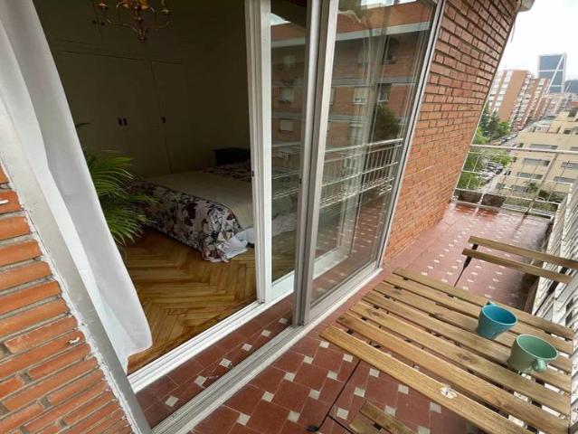 Room for rent in 7 bedroom apartment in Tetuán, Madrid
