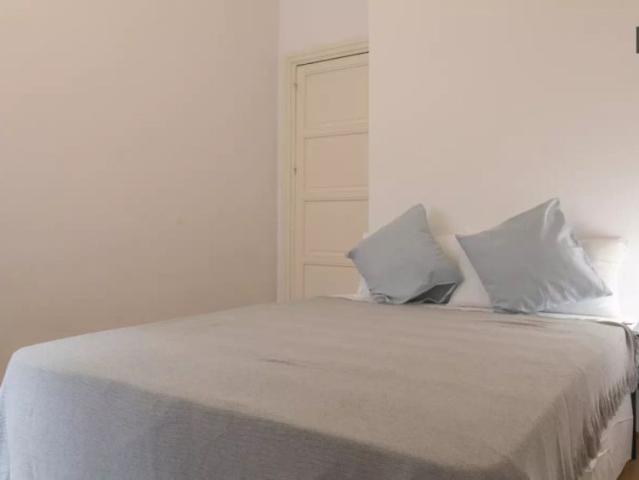 Room for rent in 9 bedroom apartment!