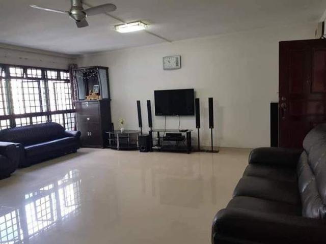 Room For Rent Pioneer