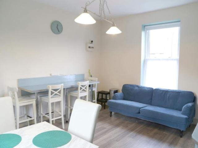 Room for rent, Royal Canal Terrace Dublin City, Ireland