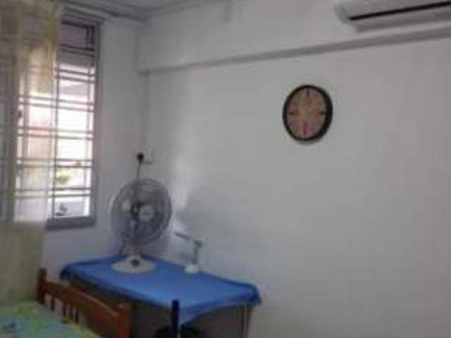 Room For Rent Serangoon