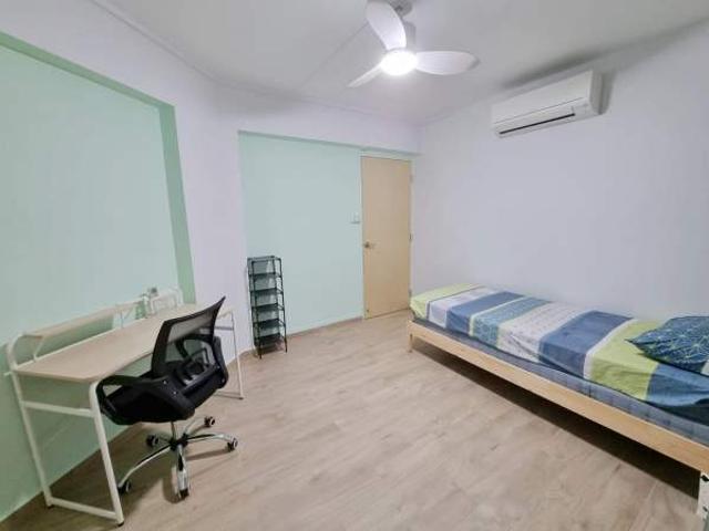 Room For Rent Serangoon