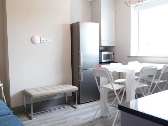 Room for rent, The Rise Whitehall Dublin, Ireland