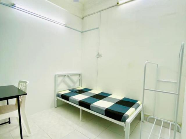 ‍♂️ Room for Rent Walking Distance to LRT Bandar Kinrara BK5! ‍♀️