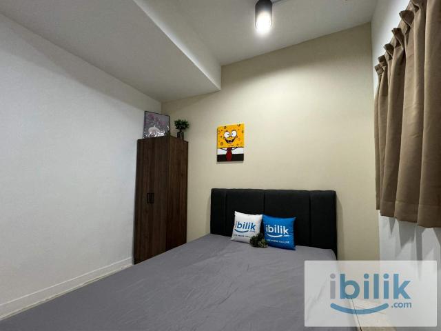 ROOM FOR RENTSuper Low Down payment Cool Living Middle Room at CIQ, Johor Bahru