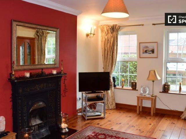 Room in a 2 bedroom flat in Southside, Dublin
