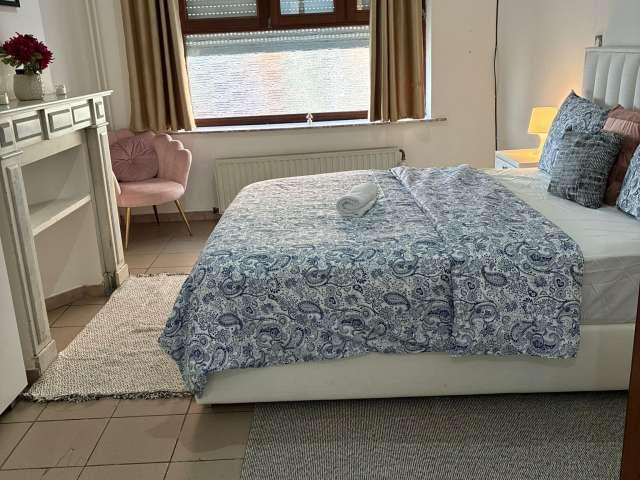 Room in a shared apartment for rent in Brussels